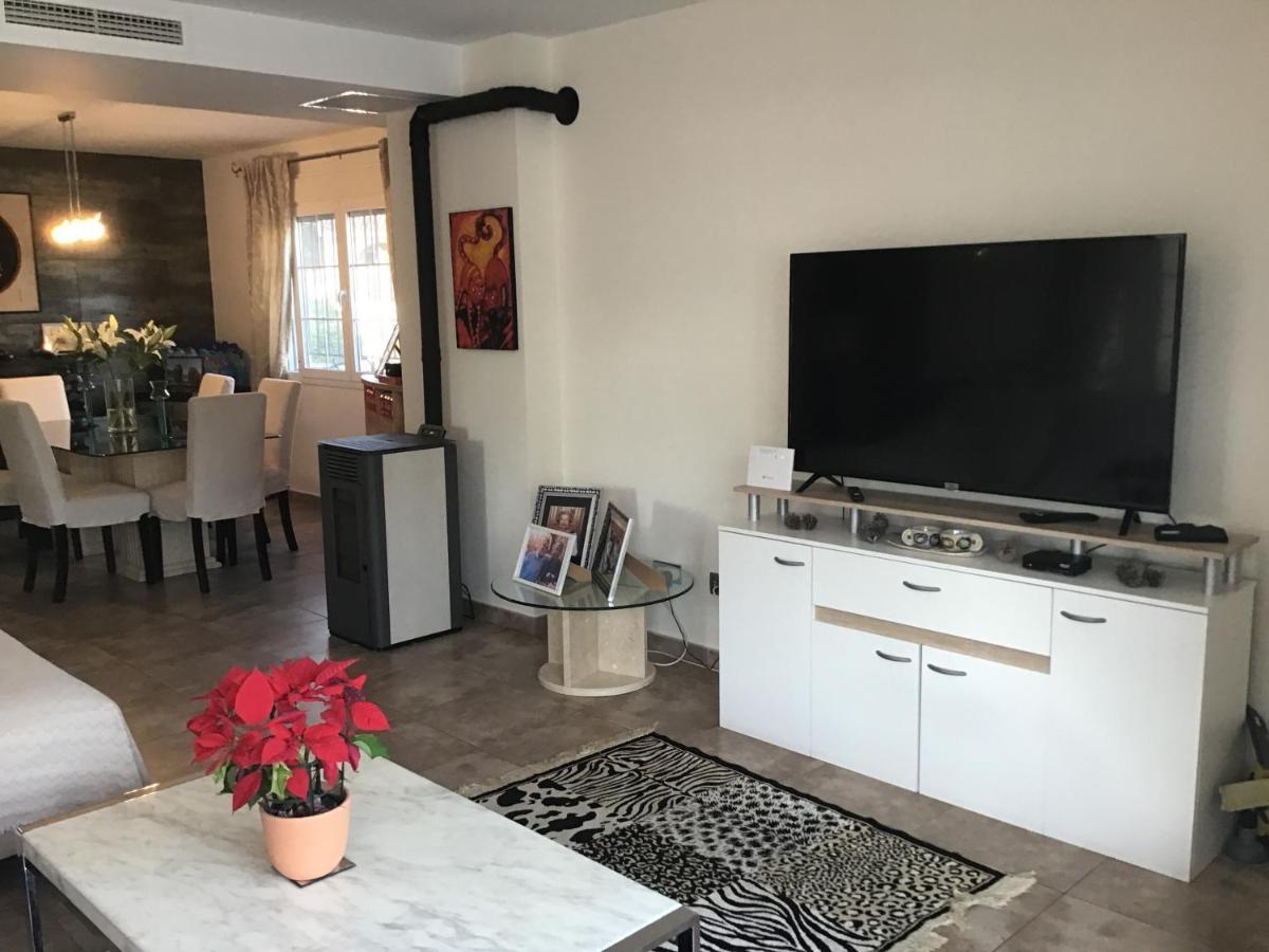 Double Room With Shared Bathroom And Shared Communal Areas R4 L'Alfas del Pi Exterior foto