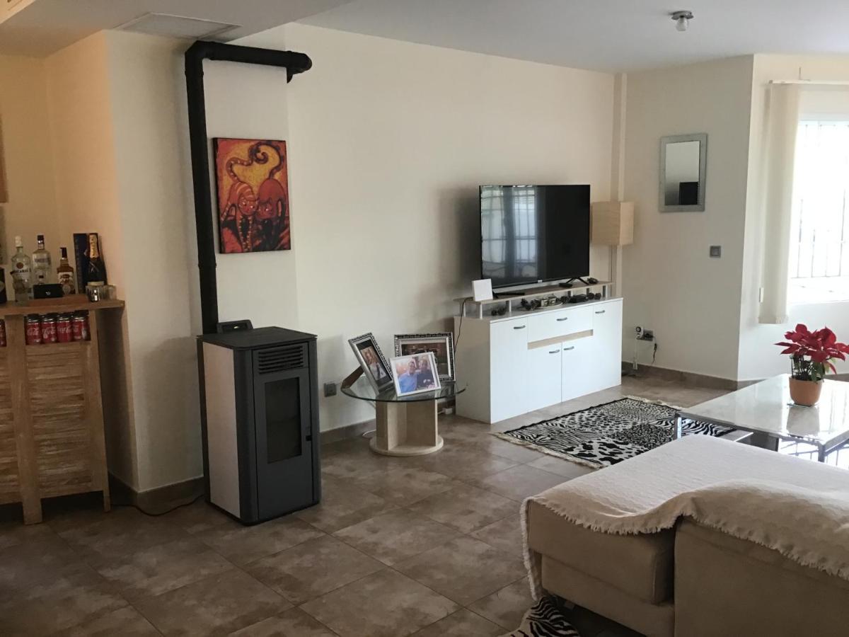 Double Room With Shared Bathroom And Shared Communal Areas R4 L'Alfas del Pi Exterior foto